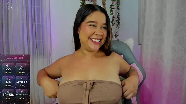 Snapshot of Eily__ chatting on January 24, 2025, 12:52 am Eily online show from January 24, 2025, 12:52 am