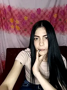 Snapshot of DanielaySeba chatting on February 5, 2025, 2:51 am DanielaySeba online show from February 5, 2025, 2:51 am