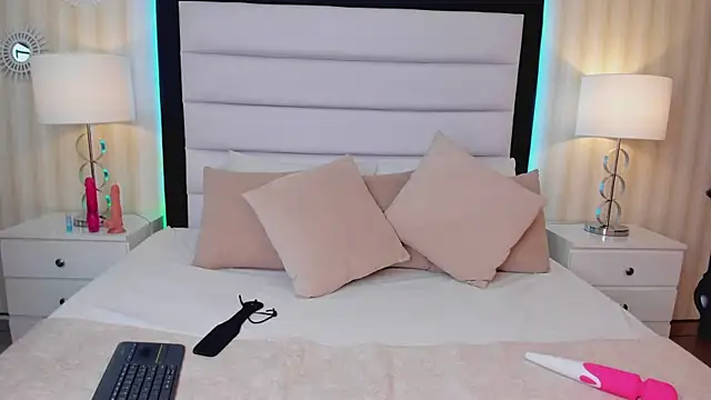 GenessisLee online show from December 12, 2024, 7:37 pm