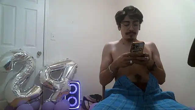 Snapshot of superog122 chatting on July 18, 2026, 5:06 pm superog122 online show from July 18, 2026, 5:06 pm