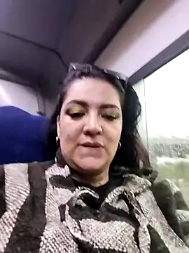 poisson ivy online show from March 17, 2025, 11:21 am