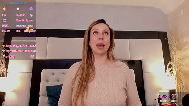 CarlaRossi  online show from February 4, 2025, 10:45 pm