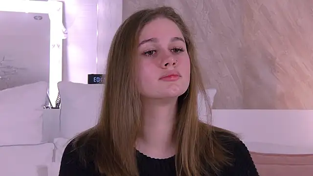 Snapshot of EllieHayes chatting on November 15, 2025, 6:04 pm EllieHayes online show from November 15, 2025, 6:04 pm