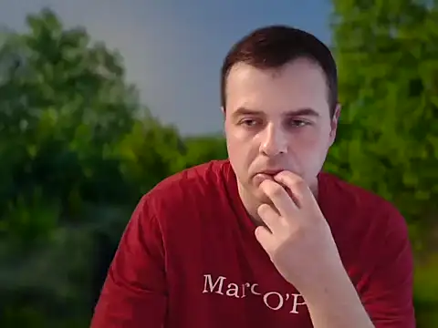 CuteMan33 online show from August 4, 2026, 3:43 am