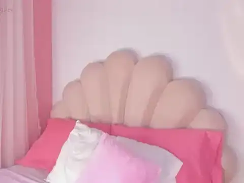 Snapshot of _cherrykingsley1 chatting on November 4, 2025, 2:32 am cherrykingsley1 online show from November 4, 2025, 2:32 am