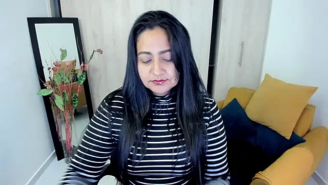 Adele Sweett online show from May 8, 2026, 12:21 pm
