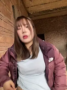 Snapshot of ChuChu1991 chatting on February 24, 2025, 8:17 am ChuChu1991 online show from February 24, 2025, 8:17 am