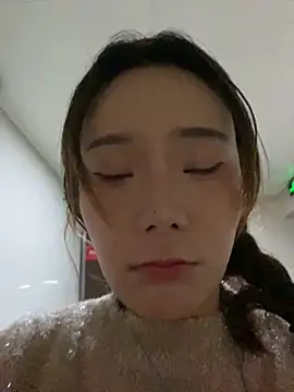 Snapshot of ChuChu1991 chatting on October 12, 2025, 11:09 am ChuChu1991 online show from October 12, 2025, 11:09 am