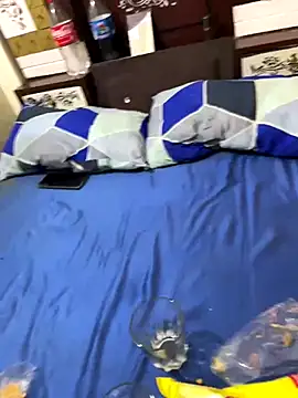 Snapshot of United3 chatting on November 12, 2025, 8:04 am United3 online show from November 12, 2025, 8:04 am