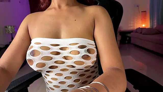 SEXY JENNY  online show from April 16, 2026, 9:39 pm