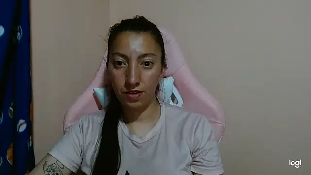 Snapshot of kaybabyhot chatting on May 12, 2026, 10:18 pm kaybabyhot online show from May 12, 2026, 10:18 pm