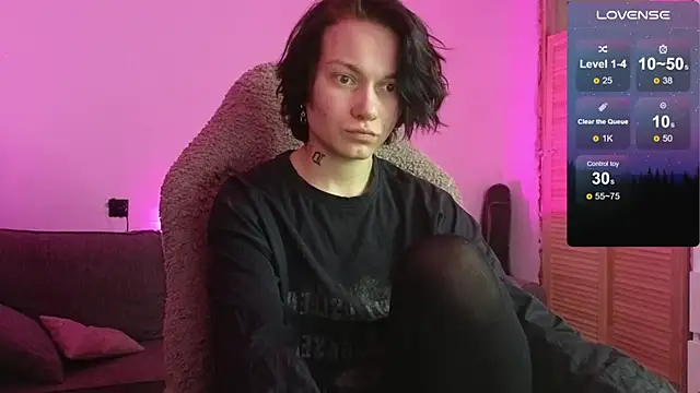 esajukyy online show from January 14, 2026, 4:12 pm