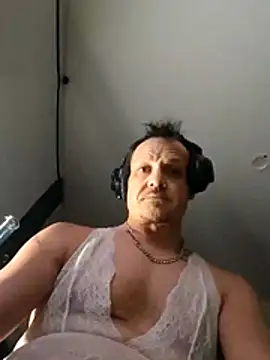 neopolitanSHAFT online show from February 21, 2026, 11:44 am