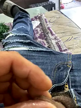 Deste223 online show from December 20, 2025, 4:14 pm