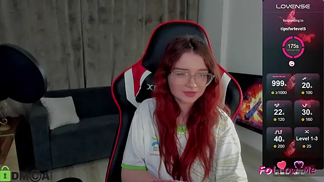 Snapshot of Sonya_Glen chatting on December 29, 2024, 3:54 am Sonya Glen online show from December 29, 2024, 3:54 am