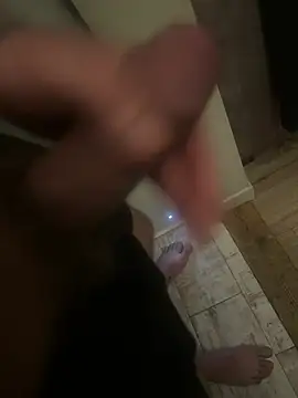 naughtyukcouple online show from February 23, 2026, 11:46 pm