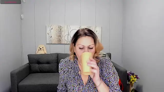Snapshot of Milana_Blake chatting on January 17, 2025, 12:42 pm Milana Blake online show from January 17, 2025, 12:42 pm