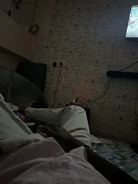 mahiking online show from March 14, 2025, 1:02 pm