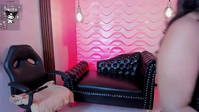 natasha adams22 online show from October 11, 2025, 1:16 am