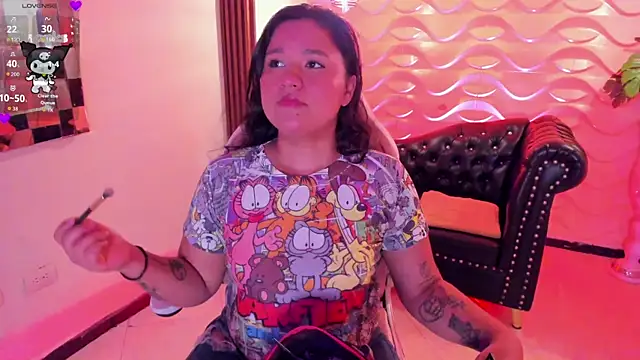 natasha adams22 online show from October 30, 2025, 1:51 am