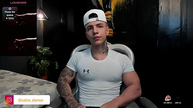 Snapshot of Flynn_Riider chatting on April 23, 2026, 5:26 pm Flynn Riider online show from April 23, 2026, 5:26 pm