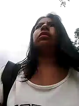 Danna-linyi online show from February 2, 2025, 2:13 pm