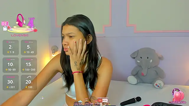 Snapshot of SelenaFox6 chatting on October 12, 2025, 11:31 am SelenaFox6 online show from October 12, 2025, 11:31 am