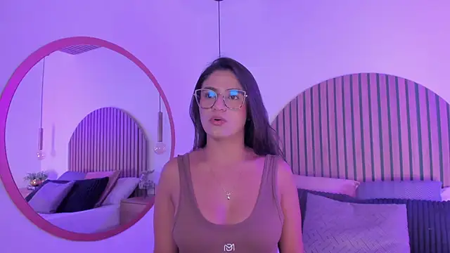 StefaBrown online show from November 13, 2025, 12:15 pm