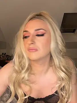 littlebambi26 online show from March 12, 2026, 10:16 pm