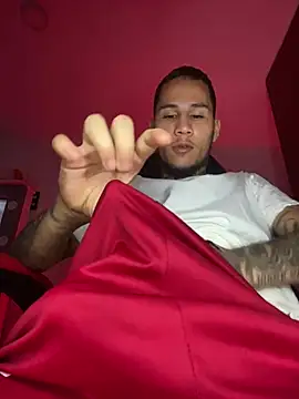 Junihn0 online show from January 30, 2025, 4:02 pm