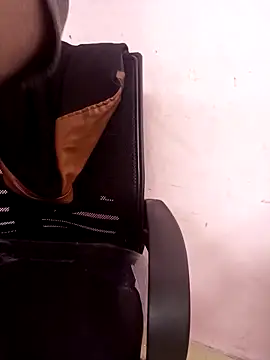 Cute-Anamika50 online show from February 8, 2025, 4:14 am