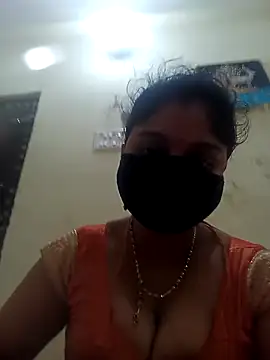 Cute-Aadhvita online show from November 14, 2025, 1:15 am