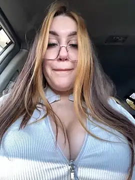 VikiDemi online show from October 3, 2025, 6:10 am