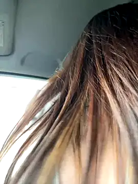 VikiDemi online show from October 15, 2025, 6:35 am