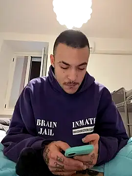 Snapshot of FTM98xxx chatting on January 12, 2026, 3:17 pm FTM98xxx online show from January 12, 2026, 3:17 pm