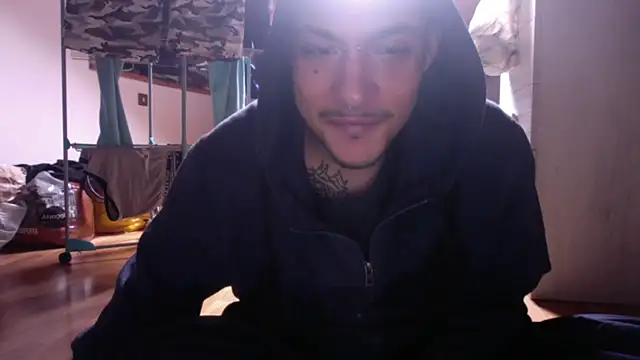 Snapshot of FTM98xxx chatting on February 8, 2026, 9:45 am FTM98xxx online show from February 8, 2026, 9:45 am