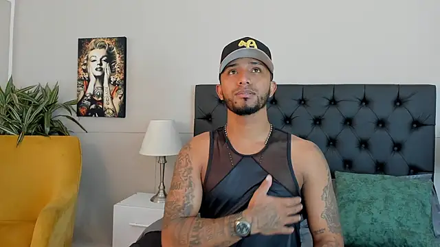 Robin Rief online show from October 12, 2025, 3:27 am