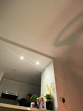 NicoleCut online show from March 7, 2026, 10:01 am