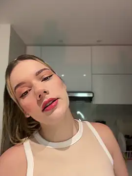 NicoleCut online show from March 26, 2026, 12:17 am