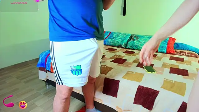 JeremmyAndStacy online show from November 21, 2025, 11:25 pm