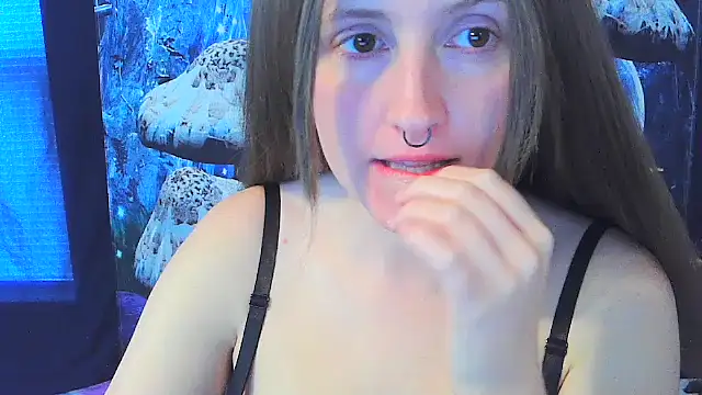 Snapshot of _hellostormy_ chatting on April 3, 2026, 2:37 pm hellostormy online show from April 3, 2026, 2:37 pm