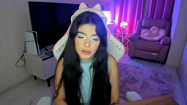 AlluringAriel online show from September 30, 2025, 5:40 pm