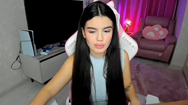 AlluringAriel online show from October 12, 2025, 7:35 pm