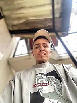 adam-rivera online show from November 6, 2025, 6:31 pm