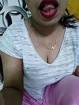 Snapshot of Haniya-143 chatting on July 16, 2026, 8:59 pm Haniya-143 online show from July 16, 2026, 8:59 pm