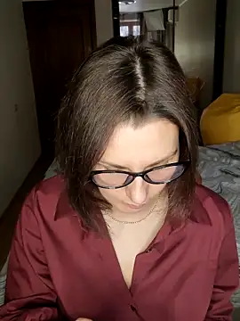 Snapshot of Magic__smile chatting on January 27, 2025, 12:05 pm Magic smile online show from January 27, 2025, 12:05 pm