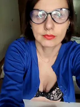 Snapshot of Magic__smile chatting on March 17, 2025, 8:18 am Magic smile online show from March 17, 2025, 8:18 am