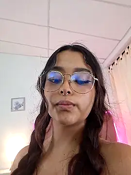 Snapshot of Ariana_Pierce chatting on June 12, 2026, 3:11 pm Ariana Pierce online show from June 12, 2026, 3:11 pm
