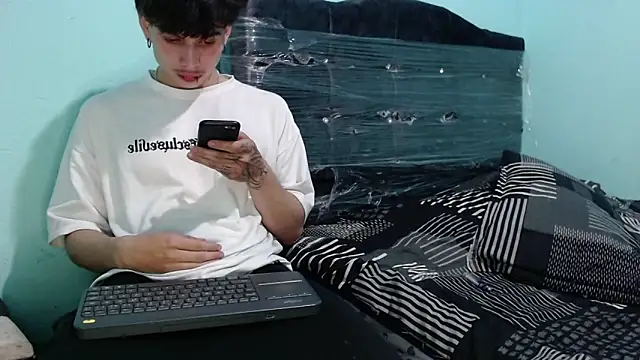 pervertsteens3 online show from October 2, 2025, 8:54 am