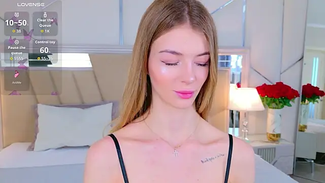 MeganMour online show from April 20, 2026, 4:37 am